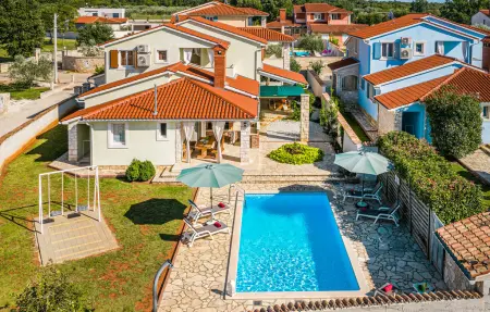 Maison 8 personnes à Golubovo - Photo 14