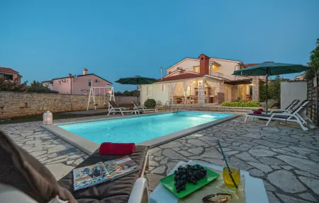 Maison 8 personnes à Golubovo - Photo 23