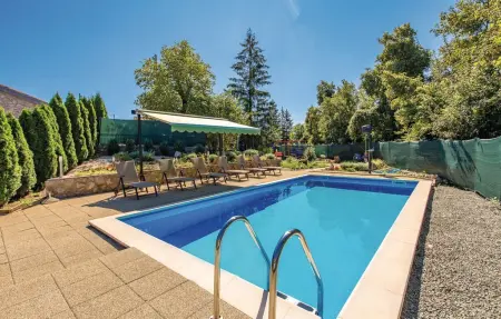 Maison 6 personnes à Jurdani - Photo 1