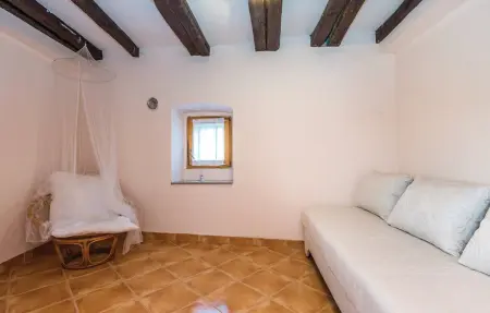 Maison 6 personnes à Jurdani - Photo 17