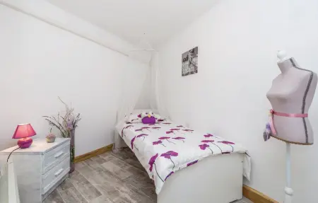 Maison 6 personnes à Jurdani - Photo 29
