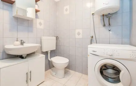 Maison 6 personnes à Jurdani - Photo 32