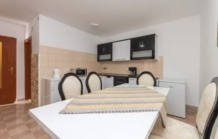 Maison 8 personnes à Pakostane - Photo 16