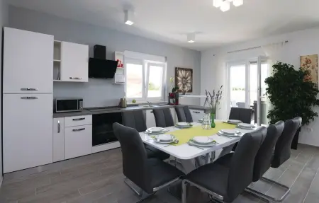 Maison 8 personnes à Sukosan - Photo 1