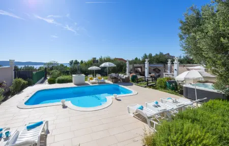 Maison 8 personnes à Kastel Sucurac - Photo 1