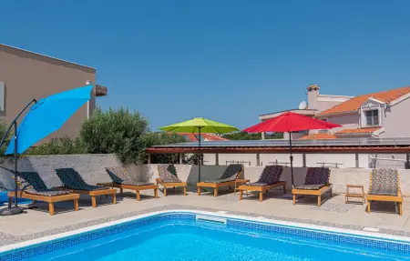 Maison 10 personnes à Brodarica - Photo 10