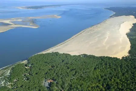 Maison à 10 min du Pilat, Escapade au bord de la piscine près d'Arcachon - Photo 36