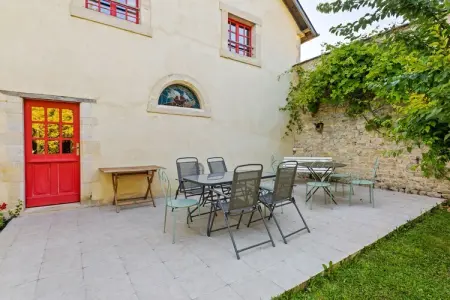 LE MANOIR DE DAMIGNY, Manoir avec jacuzzi en été - Photo 4