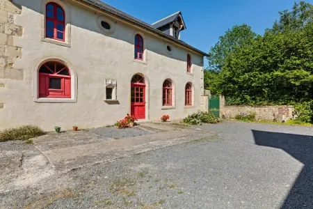 LE MANOIR DE DAMIGNY, Manoir avec jacuzzi en été - Photo 5