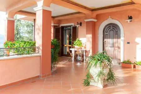 Appartamento in Villa con Giardino e Piscina, Villa à Tagliacozzo avec Piscine et Nature - Photo 6