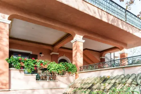Appartamento in Villa con Giardino e Piscina, Villa à Tagliacozzo avec Piscine et Nature - Photo 7