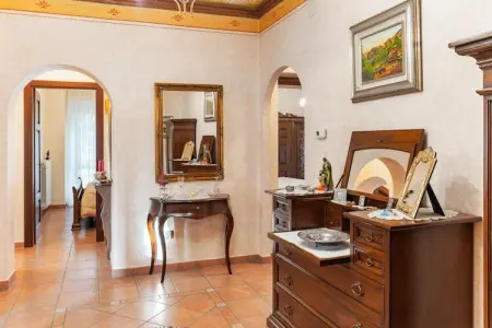 Appartamento in Villa con Giardino e Piscina, Villa à Tagliacozzo avec Piscine et Nature - Photo 11