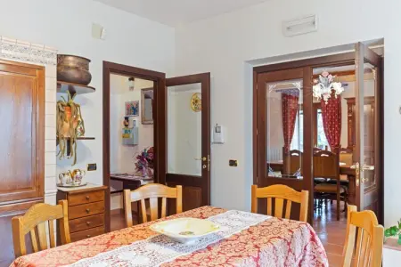 Appartamento in Villa con Giardino e Piscina, Villa à Tagliacozzo avec Piscine et Nature - Photo 12