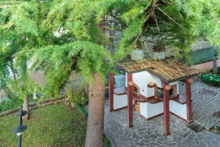 Appartamento in Villa con Giardino e Piscina, Villa à Tagliacozzo avec Piscine et Nature - Photo 30