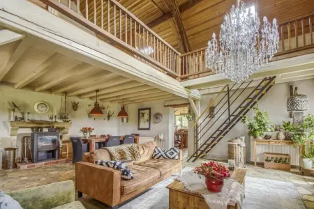 Accourir-Montagne, Maison ancienne avec piscine privée - Photo 2