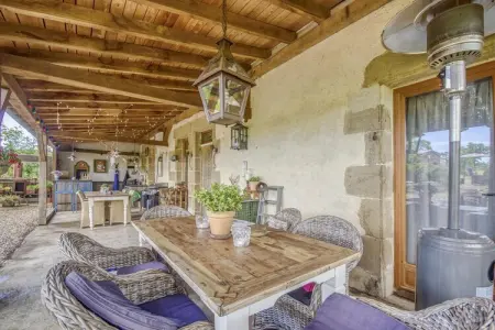 Accourir-Montagne, Maison ancienne avec piscine privée - Photo 4