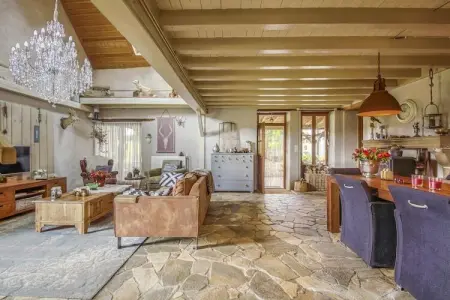 Accourir-Montagne, Maison ancienne avec piscine privée - Photo 10