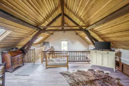 Accourir-Montagne, Maison ancienne avec piscine privée - Photo 17