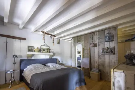 Accourir-Montagne, Maison ancienne avec piscine privée - Photo 19