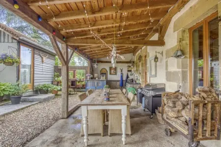 Accourir-Montagne, Maison ancienne avec piscine privée - Photo 24