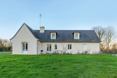 D-day Holiday Home 6 p, Retraite tranquille dans un jardin au bord de la mer - Photo 1