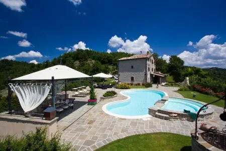 La Rocca, Villa étonnante à Apecchio avec piscine - Photo 3