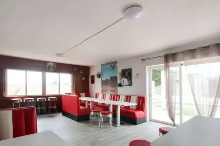 La Casa de Valen, Villa à Villamuriel avec Piscine et Barbecue - Photo 2