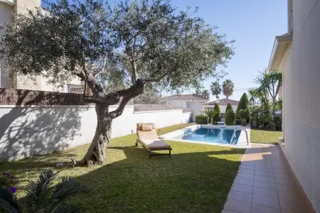 Casa Linda, Villa élégante à Calafell avec piscine - Photo 1