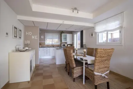 Casa Linda, Villa élégante à Calafell avec piscine - Photo 6
