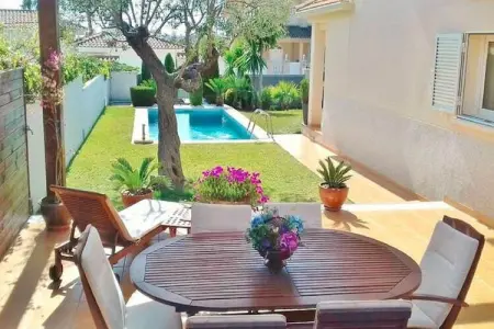 Casa Linda, Villa élégante à Calafell avec piscine - Photo 25