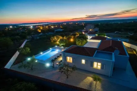 Villa Anita, Villa à Debeljak avec Piscine près de la Mer - Photo 8