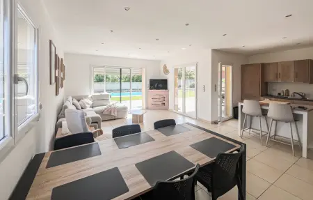 Maison 6 personnes à Quarante - Photo 1