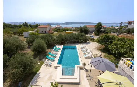 Maison 12 personnes à Kastel Sucurac - Photo 2