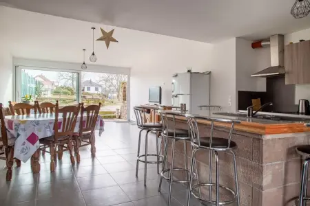 Maison de vacances - Saint Louis, Maison de village rénovée avec jardin clos - Photo 2