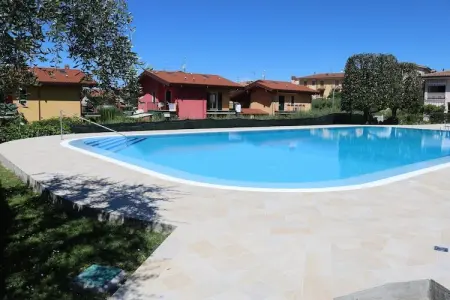 Panorama Ventisette, Maison près du Lac de Garde avec Piscine - Photo 2