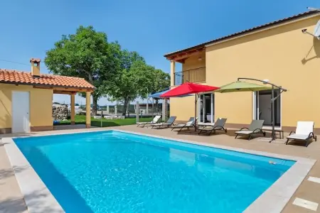 Villa Slum, Maison de vacances à Buzet avec terrasse - Photo 1