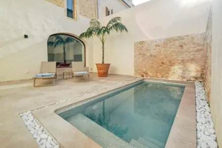 CASA PETRA, Maison moderne avec piscine à Petra - Photo 1