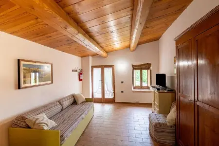 Il Conio Ginestra, Appartement à Furlo avec piscine salée - Photo 2