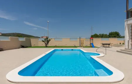 Maison 10 personnes à Dubrava kod Sibenika - Photo 11