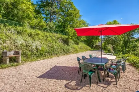 Le gite du parc du Volcan de grande capacité, Cottage à Pontgibaud près du parc volcanique - Photo 2