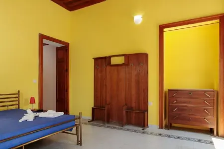 La Casa di Nina, Maison de vacances typique à Nicotera Marina avec jardin - Photo 12