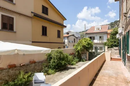 La Casa di Nina, Maison de vacances typique à Nicotera Marina avec jardin - Photo 17