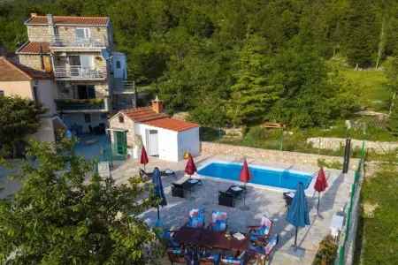 Villa Ljubini Dvori, Villa à Tučepi avec Piscine près de Plage - Photo 5