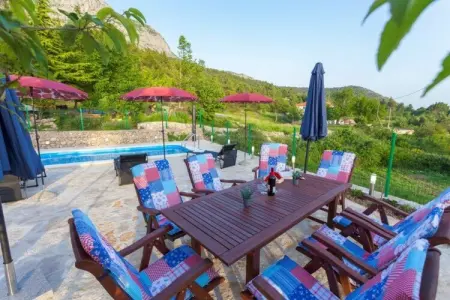 Villa Ljubini Dvori, Villa à Tučepi avec Piscine près de Plage - Photo 10