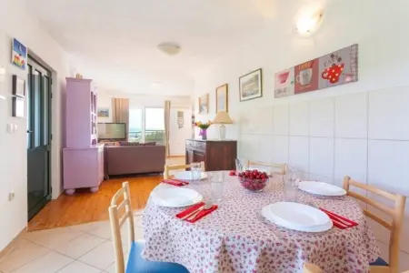 Villa Ljubini Dvori, Villa à Tučepi avec Piscine près de Plage - Photo 15