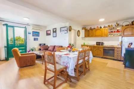 Villa Ljubini Dvori, Villa à Tučepi avec Piscine près de Plage - Photo 17