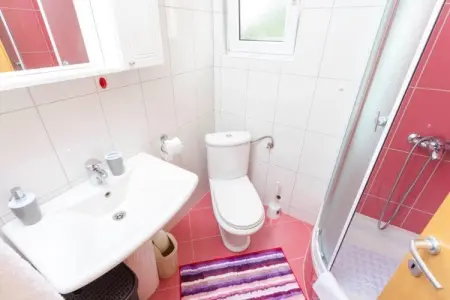 Villa Ljubini Dvori, Villa à Tučepi avec Piscine près de Plage - Photo 24