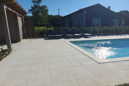 Le Tilleuil, Charmante maison de vacances avec piscine privée - Photo 9
