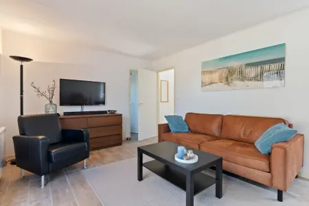 Le Chat Maison 120, Bungalow urbain à Écuras avec piscine - Photo 1
