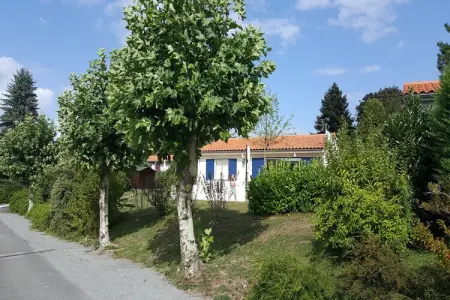 Le Chat Maison 120, Bungalow urbain à Écuras avec piscine - Photo 7